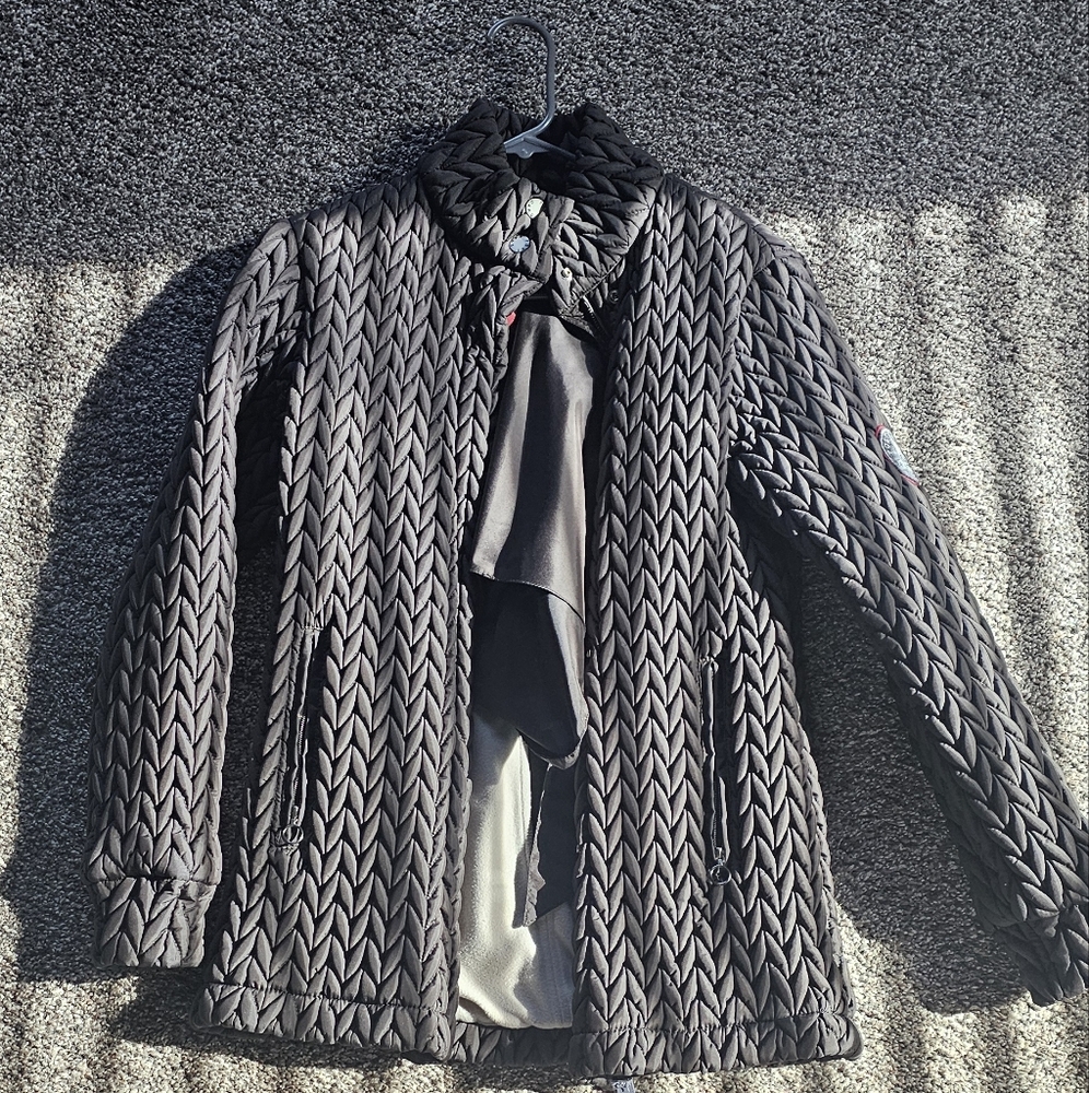 Stylish Black Quilted Jacket